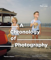 купити: Книга A Chronology Of Photography